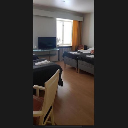 Lentaevae Kalakukko -Veturi B&B Kuopio Bagian luar foto